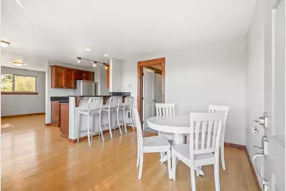 1030 NW Roanoke Avenue #APT 14, Bend, OR 97703 - Photo 3