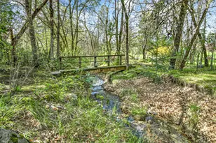 221 Hidden Valley Ln, Rogue River, OR 97537 - Photo 3
