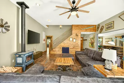 221 Hidden Valley Lane, Rogue River, OR 97537 - Photo 15