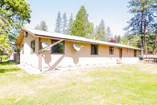 25066 Redwood Hwy, Kerby, OR 97531 - Photo 3
