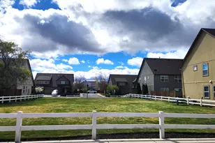 2813 SW Indian Cir, Redmond, OR 97756 - Photo 25