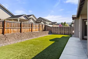 1615 Pearl Eye Ln, Medford, OR 97504 - Photo 27