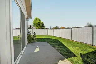 1044 Havenwood Dr, Eagle Point, OR 97524 - Photo 11
