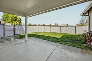 1044 Havenwood Dr, Eagle Point, OR 97524 - Photo 7