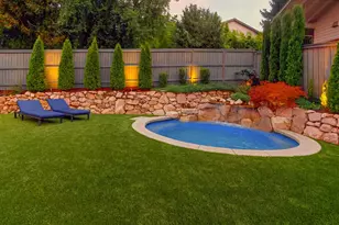 494 Holly St, Ashland, OR 97520 - Photo 17