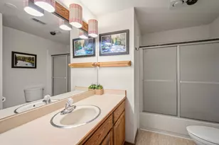 57305 Beaver Ridge Loop, Sunriver, OR 97707 - Photo 17