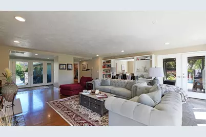 2424 Pembroke Circle, Medford, OR 97504 - Photo 5