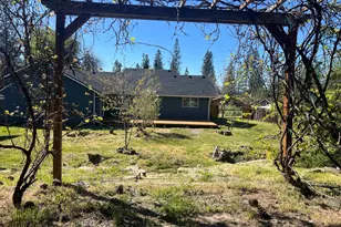 522 Hudspeth Ln, Shady Cove, OR 97539 - Photo 33