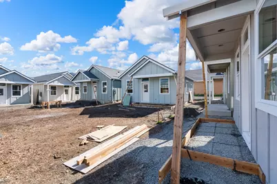 208 Gangnes Drive, Talent, OR 97540 - Photo 9