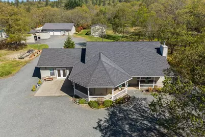 234 Lloyd Drive, Grants Pass, OR 97526 - Photo 3