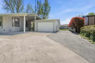 401 Bayard Dr, Grants Pass, OR 97527 - Photo 27