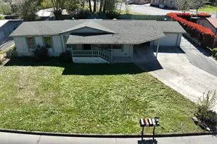 401 Bayard Dr, Grants Pass, OR 97527 - Photo 35