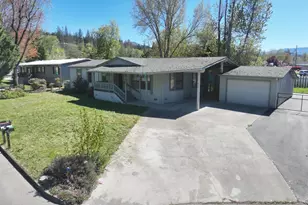401 Bayard Dr, Grants Pass, OR 97527 - Photo 1