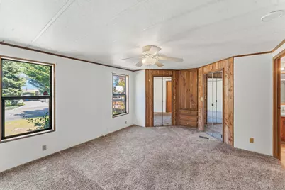 401 Bayard Drive, Grants Pass, OR 97527 - Photo 15