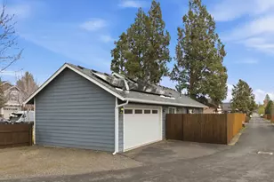 61370 Fairfield Dr, Bend, OR 97702 - Photo 17