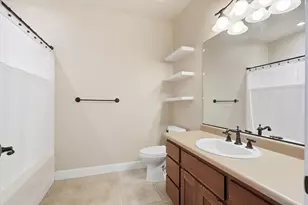 729 Amhurst Way, Medford, OR 97504 - Photo 21