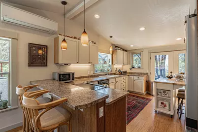 9449 Wagner Creek Road, Talent, OR 97540 - Photo 15