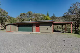 9449 Wagner Creek Rd, Talent, OR 97540 - Photo 37