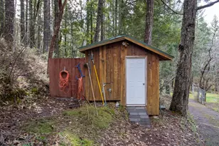 1449 Queen of Bronze Rd, Cave Junction, OR 97523 - Photo 51