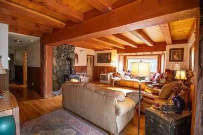 1449 Queen Of Bronze Road, Cave Junction, OR 97523 - Photo 11