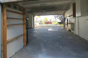 939 N Alameda Ave, Klamath Falls, OR 97601 - Photo 53