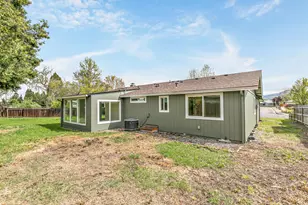 3063 Shelterwood Cir, Medford, OR 97501 - Photo 31