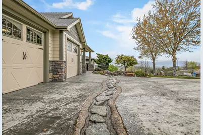 4310 Vista Pointe Drive, Medford, OR 97504 - Photo 45