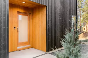 631 N Sisters Woodlands Way Way, Sisters, OR 97759 - Photo 3