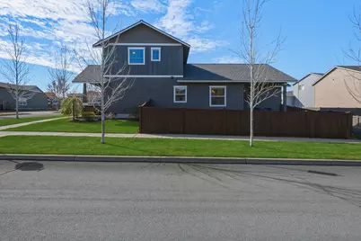 62735 Hawkview Road, Bend, OR 97701 - Photo 9