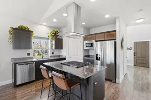 62735 Hawkview Road, Bend, OR 97701 - Photo 17