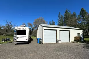 912 Mountain View Dr, Eagle Point, OR 97524 - Photo 35