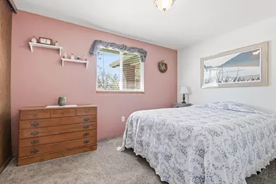 912 Mountain View Drive, Eagle Point, OR 97524 - Photo 15