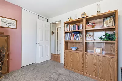 912 Mountain View Drive, Eagle Point, OR 97524 - Photo 17