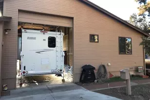 64810 McGrath Rd, Bend, OR 97701 - Photo 17