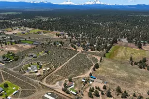67395 Rabbitbrush Dr, Bend, OR 97703 - Photo 19