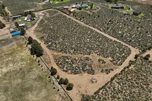 67395 Rabbitbrush Dr, Bend, OR 97703 - Photo 13