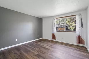 55050 Huntington Rd, Bend, OR 97707 - Photo 11