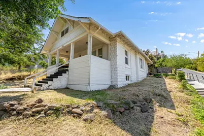639 Washington Street, Klamath Falls, OR 97601 - Photo 1