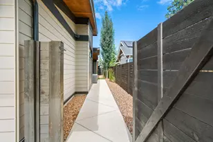 3125 NW Blodgett Wy, Bend, OR 97703 - Photo 55