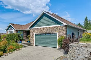 224 Landau Ln, Grants Pass, OR 97527 - Photo 3