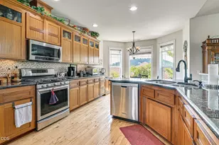 224 Landau Ln, Grants Pass, OR 97527 - Photo 13