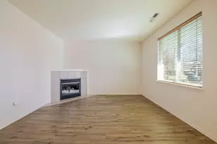 1263 NE 4th St, Redmond, OR 97756 - Photo 5