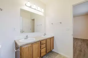 1263 NE 4th St, Redmond, OR 97756 - Photo 25