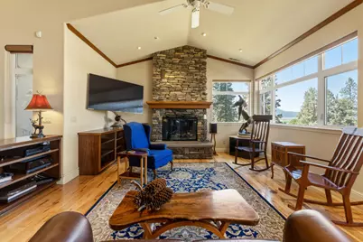 12054 Kestrel Road, Klamath Falls, OR 97601 - Photo 9