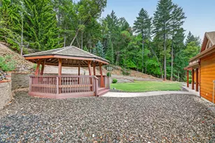 455 Dutcher Creek Rd, Grants Pass, OR 97527 - Photo 11