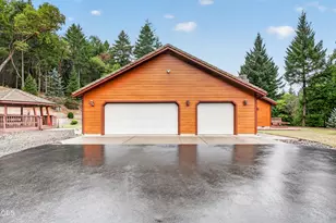 455 Dutcher Creek Rd, Grants Pass, OR 97527 - Photo 3