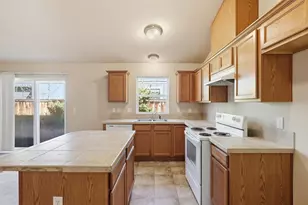 2879 NE Jackdaw Dr, Bend, OR 97701 - Photo 19