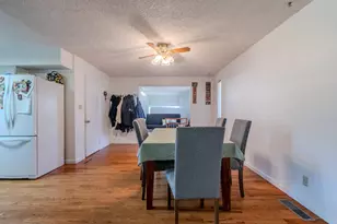 540 Eastwood Dr, Medford, OR 97504 - Photo 9