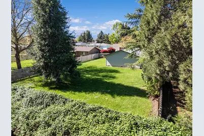 519 Glenn Way, Central Point, OR 97502 - Photo 33