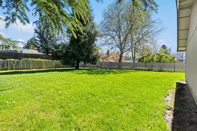 519 Glenn Way, Central Point, OR 97502 - Photo 27